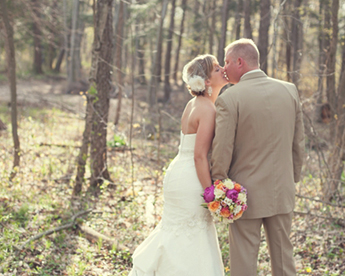Jessica + Kyle – Green Bay WI Wedding